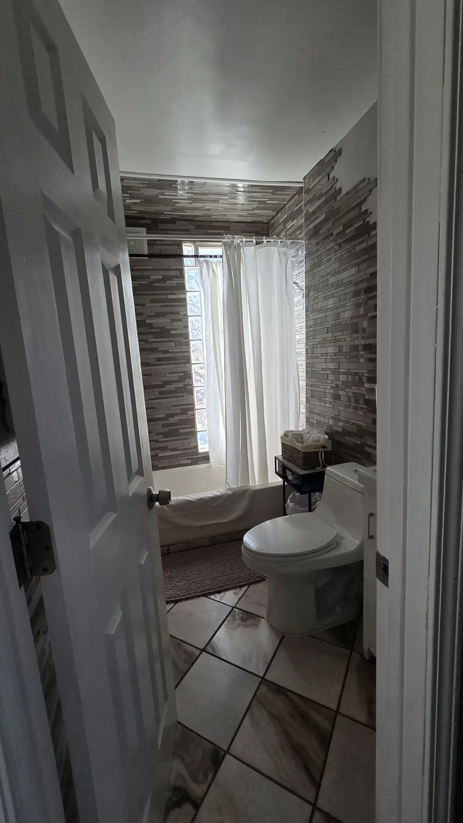 Moated Grange bathroom