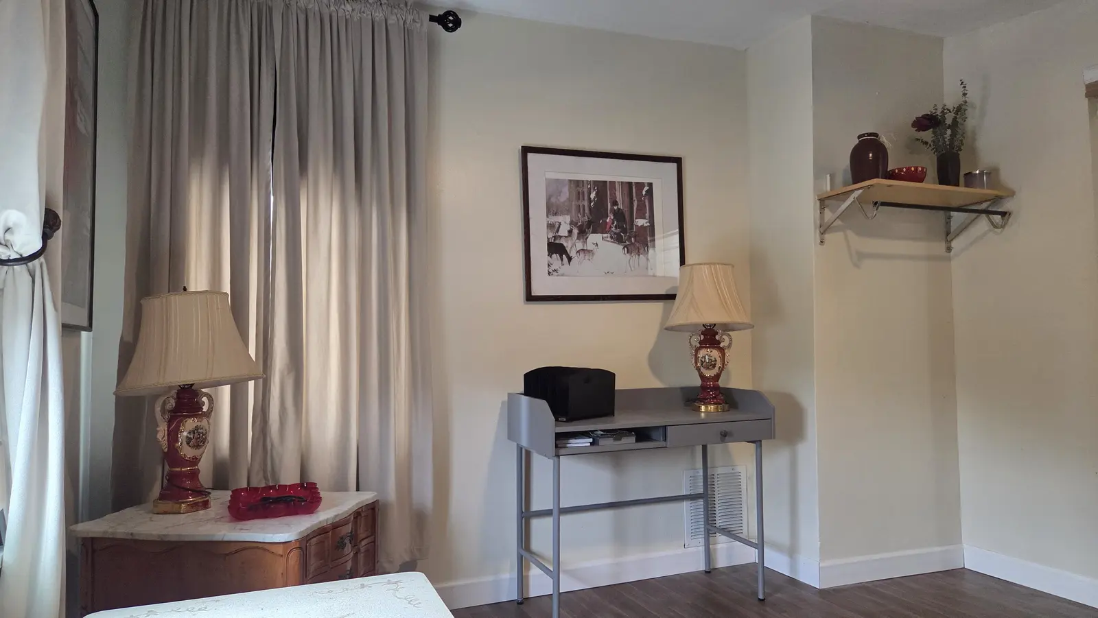 Ugly Kitchen dedicated workspace with desk and accent lamps